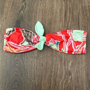 $ Clerance Sale $ Victoria’s Secret Colorful Patterned bikini top
